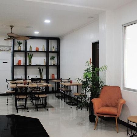 Travelbee Capitol Inn 세부 외부 사진