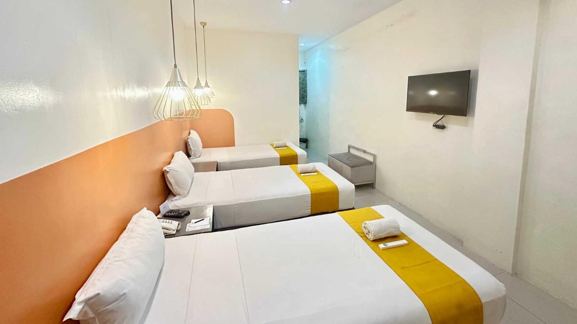 Travelbee Capitol Inn 세부 외부 사진