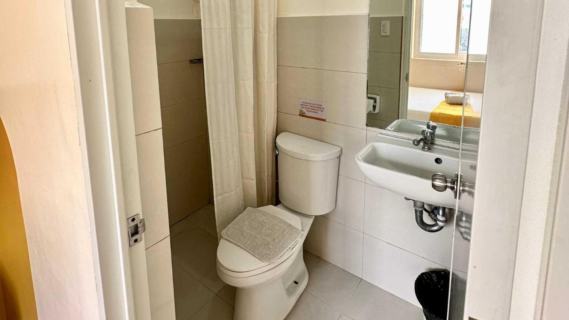 Travelbee Capitol Inn 세부 외부 사진