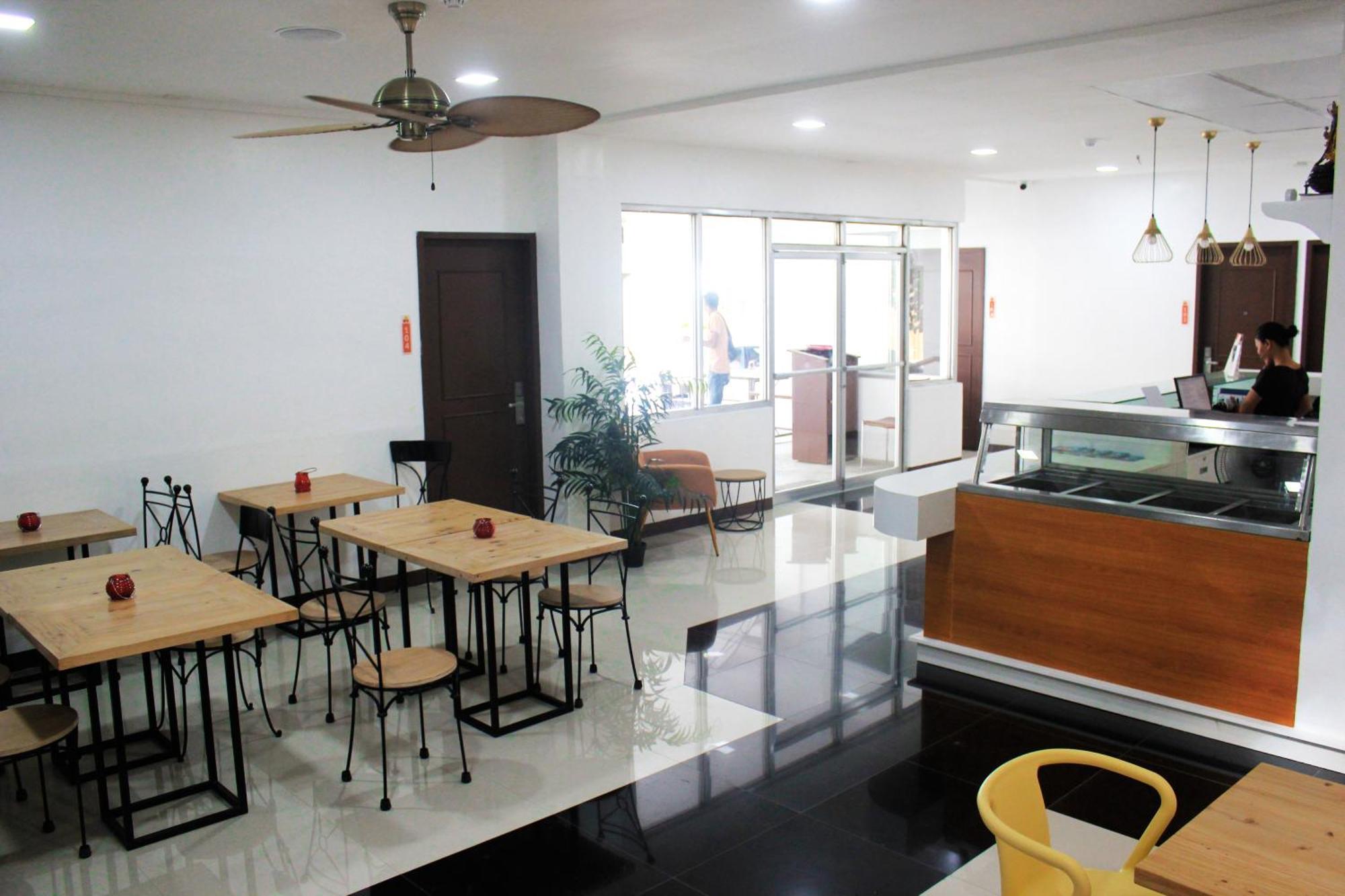 Travelbee Capitol Inn 세부 외부 사진